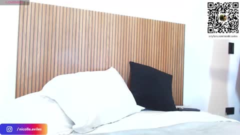 Nicolle Aviles online show from November 13, 4:15 am