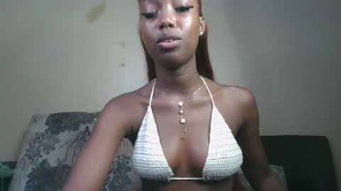 beverly_girl_1 online show from March 7, 4:33 pm