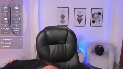 beverlyy johnson online show from February 21, 6:38 am