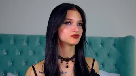 Snapshot of beverlyyork chatting on February 2, 5:10 am Beverly online show from February 2, 5:10 am