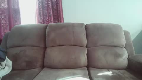 throbinhood online show from December 30, 3:45 pm