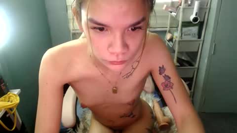 bhee52 online show from May 22, 4:52 am