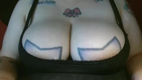 Snapshot of bianka_star_ chatting on February 10, 12:18 pm bianca online show from February 10, 12:18 pm
