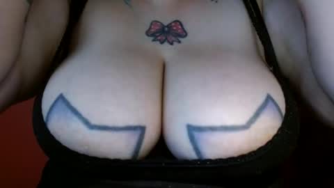 Snapshot of bianka_star_ chatting on February 19, 12:22 pm bianca online show from February 19, 12:22 pm