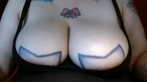 Snapshot of bianka_star_ chatting on January 9, 2:07 pm bianca online show from January 9, 2:07 pm