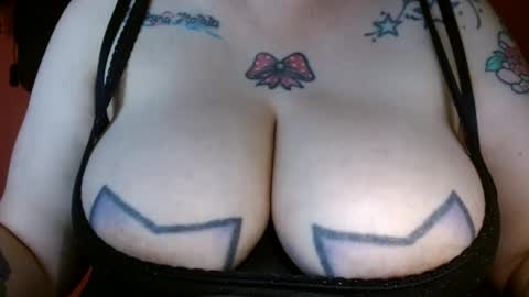 Snapshot of bianka_star_ chatting on February 17, 3:44 pm bianca online show from February 17, 3:44 pm