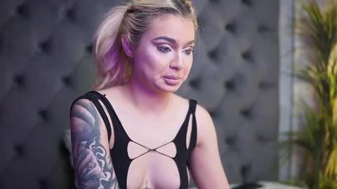 Bianka  online show from July 14, 2:05 am