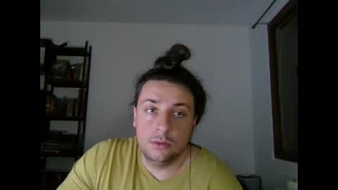 BiCuriousGuy online show from February 8, 11:45 pm