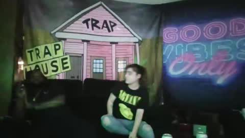 thatcoupledawg online show from February 5, 5:11 am