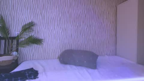 Eva online show from December 7, 4:04 am