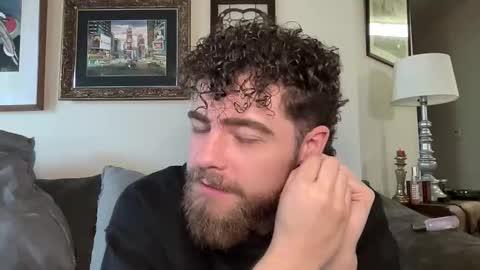 Jonny Kade online show from October 29, 7:25 pm