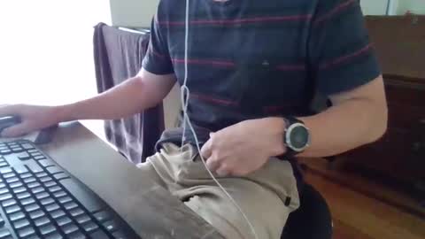 BigandYum9 online show from December 5, 4:26 am