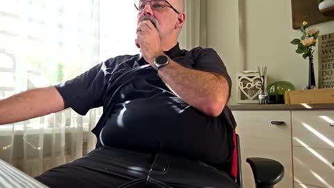 bigbibear88 online show from March 18, 11:27 am