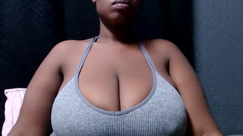bigboobsbitchx online show from June 5, 4:45 pm