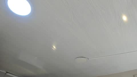   online show from January 6, 9:57 am