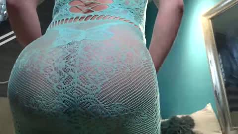 kyra Moor online show from September 30, 12:10 am