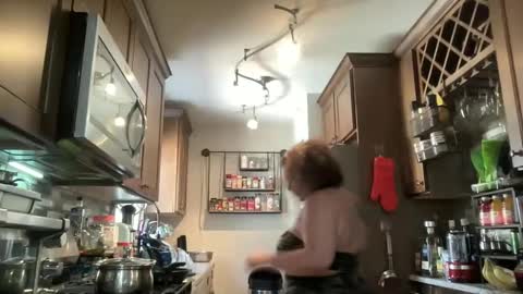 Snapshot of bigbreastsabrina chatting on September 17, 7:28 pm BIG BREAST SABRINA online show from September 17, 7:28 pm