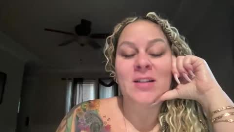 BIG BREAST SABRINA online show from March 25, 12:23 pm