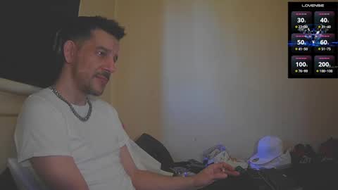 Jon - Im Straight online show from October 6, 8:59 pm