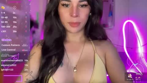 queen amanda online show from October 10, 5:02 am