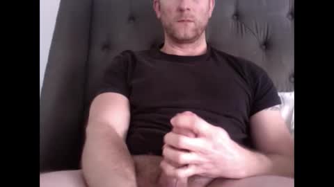 Snapshot of bigcockcirc chatting on February 18, 7:09 pm bigcockcirc online show from February 18, 7:09 pm