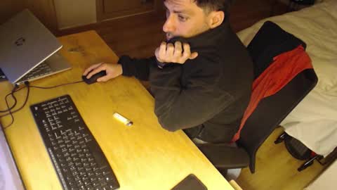 bigcok35spain online show from February 8, 7:06 pm