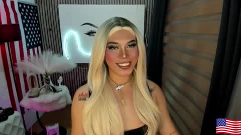 Miss Pat online show from September 11, 5:03 pm