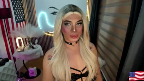 Miss Pat online show from September 12, 5:37 pm