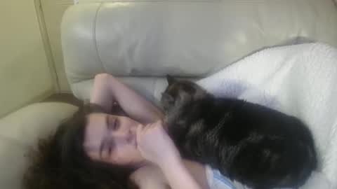 Snapshot of bigdicktrannynicole chatting on February 8, 4:25 am bigdicktrannynicole online show from February 8, 4:25 am
