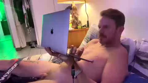 Snapshot of biggayfagboi chatting on October 18, 1:32 am BigGayWhore online show from October 18, 1:32 am