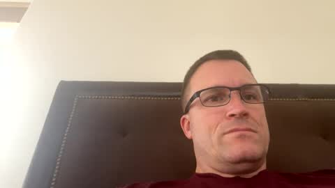 bigger22332233 online show from December 4, 9:40 pm