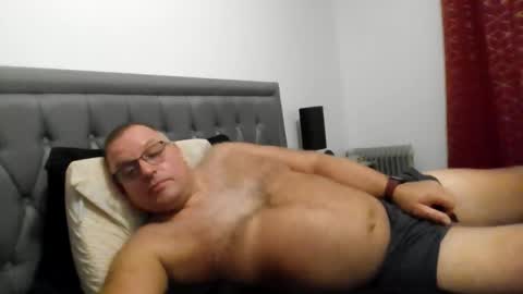 bigguy2014 online show from October 3, 8:39 pm