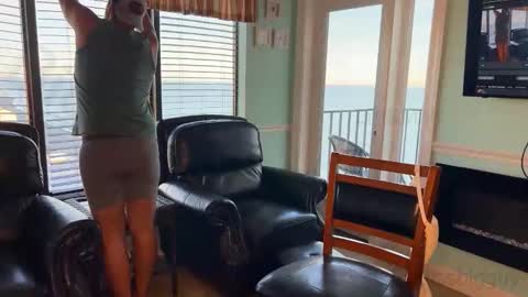 LILLI  MATT online show from October 24, 9:59 pm