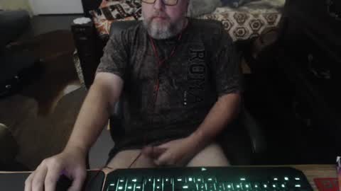 bighugmugg online show from October 12, 4:43 pm