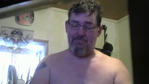 bigjohn41000 online show from May 13, 9:35 pm