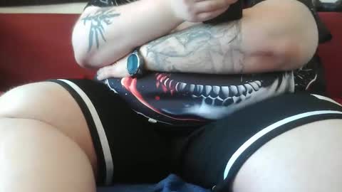 bigmac_xs online show from March 27, 3:24 pm