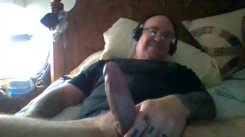bigmike197167 online show from April 27, 5:16 am