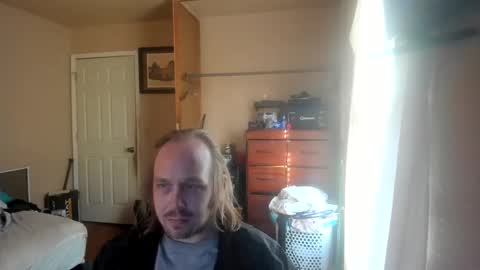 Snapshot of bigmike20129020 chatting on February 12, 10:48 pm bigmike20129020 online show from February 12, 10:48 pm