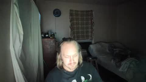 Snapshot of bigmike20129020 chatting on March 2, 8:27 am bigmike20129020 online show from March 2, 8:27 am