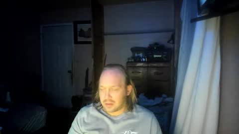 Snapshot of bigmike20129020 chatting on February 15, 12:48 am bigmike20129020 online show from February 15, 12:48 am