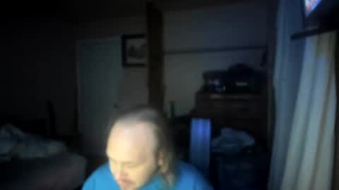 Snapshot of bigmike20129020 chatting on December 21, 10:06 am bigmike20129020 online show from December 21, 10:06 am