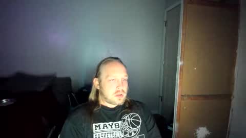 bigmike20129020 online show from May 9, 9:37 am