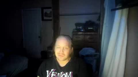 Snapshot of bigmike20129020 chatting on February 10, 4:41 am bigmike20129020 online show from February 10, 4:41 am