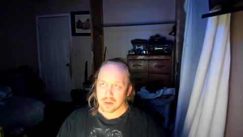 Snapshot of bigmike20129020 chatting on February 21, 12:49 am bigmike20129020 online show from February 21, 12:49 am