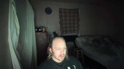 Snapshot of bigmike20129020 chatting on March 3, 2:47 am bigmike20129020 online show from March 3, 2:47 am
