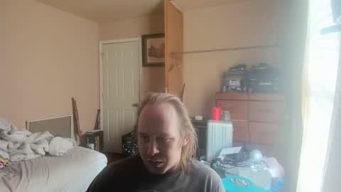 Snapshot of bigmike20129020 chatting on December 1, 7:27 pm bigmike20129020 online show from December 1, 7:27 pm