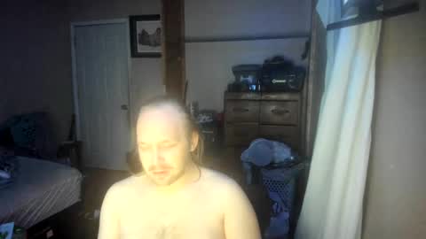 Snapshot of bigmike20129020 chatting on January 20, 5:59 am bigmike20129020 online show from January 20, 5:59 am