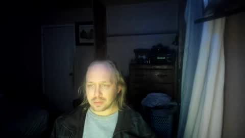 Snapshot of bigmike20129020 chatting on February 13, 3:07 am bigmike20129020 online show from February 13, 3:07 am