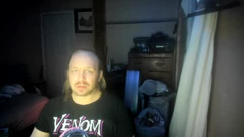 Snapshot of bigmike20129020 chatting on January 19, 8:50 am bigmike20129020 online show from January 19, 8:50 am
