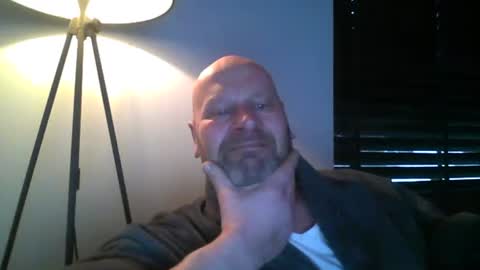 bigmike3339 online show from February 24, 8:17 am